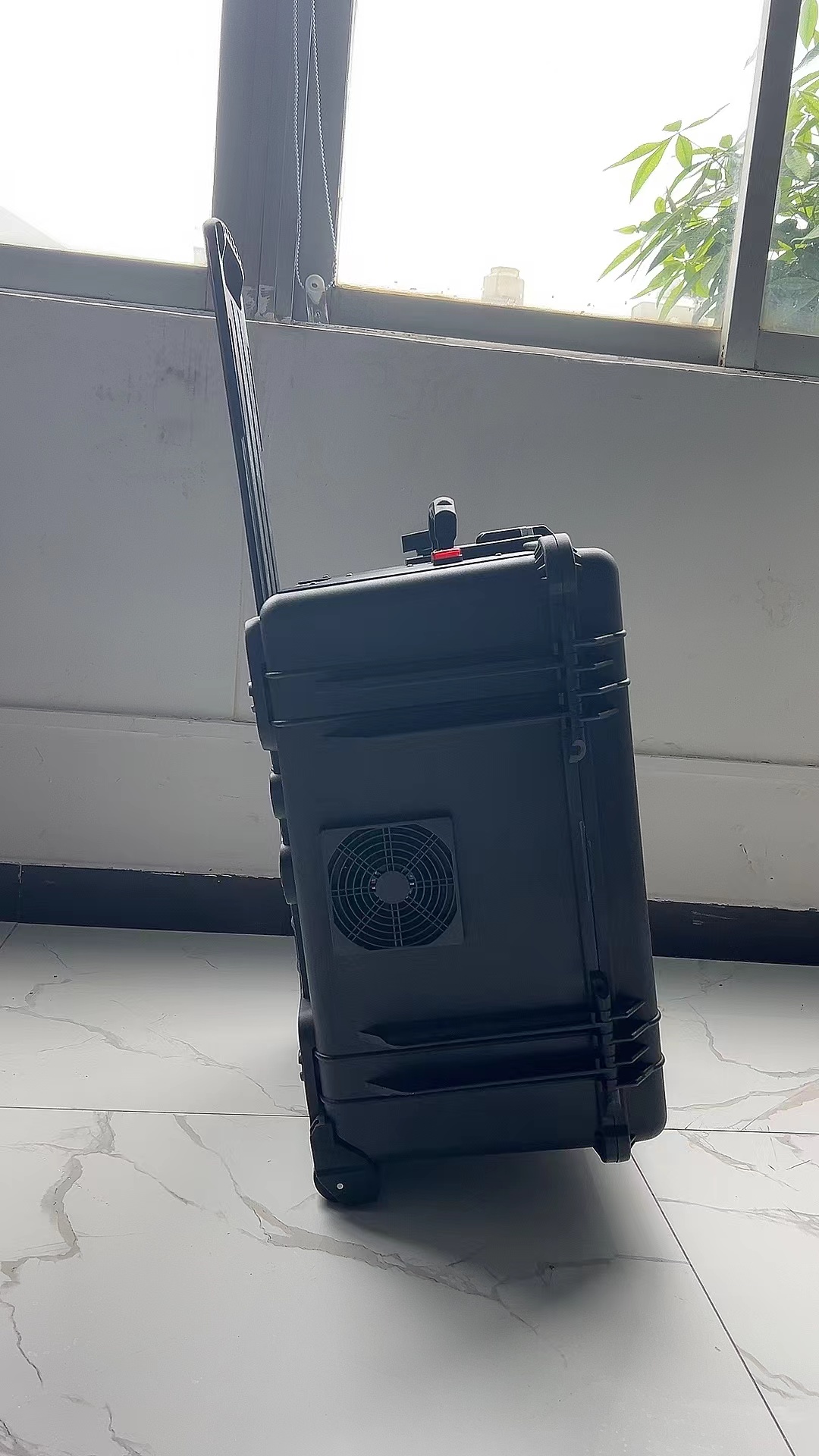 雄县手拉箱型移动通信干扰器